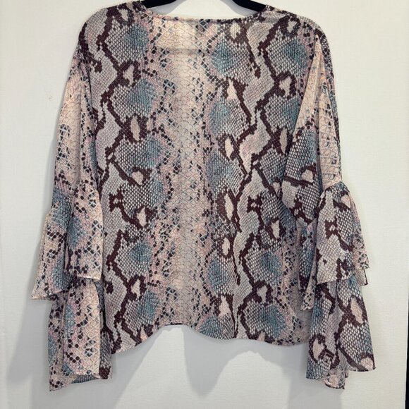 GUESS Snake Print Ruffle Sleeve Flowy Blouse Size Large - Picture 8 of 11